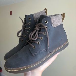 Womens dr. Martins boots